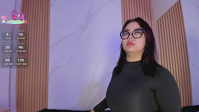 juicy led  online show from September 13, 11:10 am