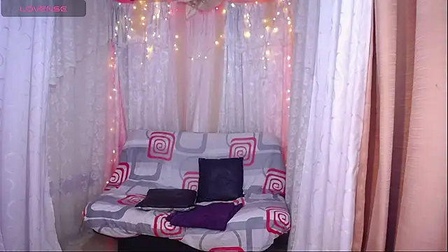 Snapshot of Ana_off_alana chatting on October 9, 10:41 pm Ana off alana online show from October 9, 10:41 pm