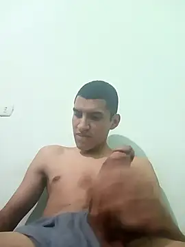 Snapshot of Rogersmit2 chatting on February 27, 3:14 am Rogersmit2 online show from February 27, 3:14 am