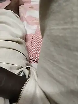 hairy gun online show from April 6, 10:22 pm