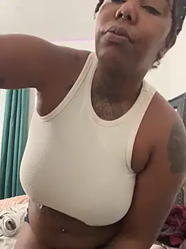 Goddess Nafeesha online show from February 11, 2:05 am