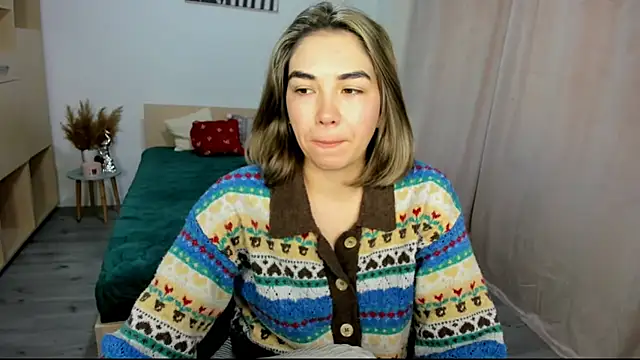 Alexa Dolly12 online show from December 19, 8:10 am