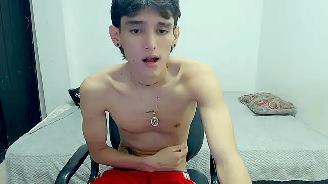 Curtis Jones online show from January 16, 5:44 pm