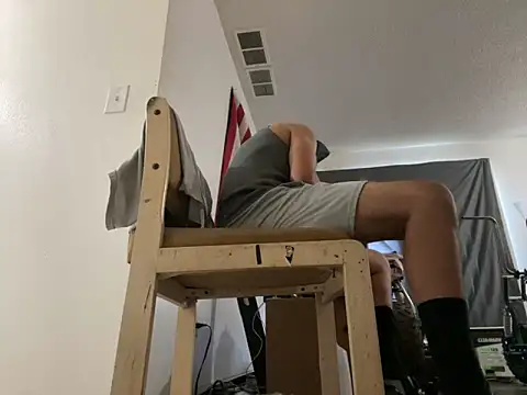 freakzmexx online show from March 8, 8:25 pm