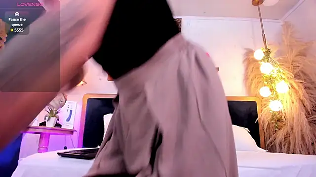 Alice milf  online show from February 24, 11:21 am