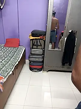 INDIAN PRINCE 01 online show from October 26, 4:35 pm