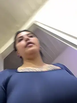  luna torres online show from May 18, 12:11 pm