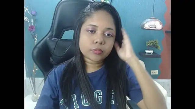 Melikasweetz online show from February 9, 5:43 pm