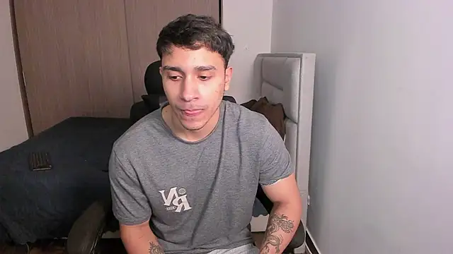 Snapshot of JayMarcos_ chatting on December 26, 2:01 am JayMarcos online show from December 26, 2:01 am