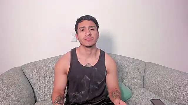 Snapshot of JayMarcos_ chatting on January 14, 1:47 am JayMarcos online show from January 14, 1:47 am