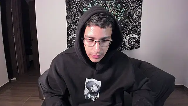 Snapshot of JayMarcos_ chatting on January 31, 2:48 am JayMarcos online show from January 31, 2:48 am