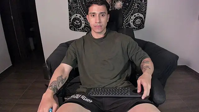 Snapshot of JayMarcos_ chatting on February 6, 3:16 am JayMarcos online show from February 6, 3:16 am