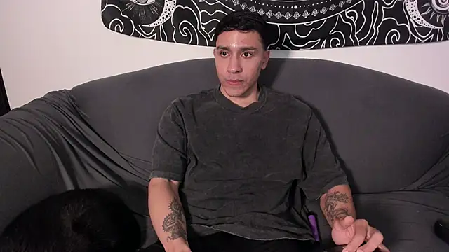 Snapshot of JayMarcos_ chatting on March 1, 3:53 am JayMarcos online show from March 1, 3:53 am