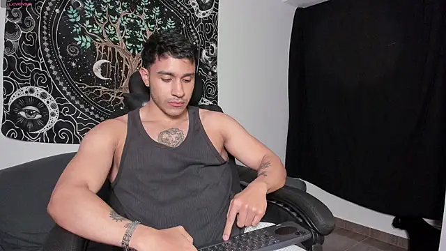 Snapshot of JayMarcos_ chatting on March 10, 5:33 am JayMarcos online show from March 10, 5:33 am
