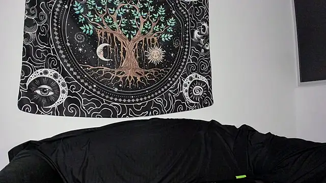 JayMarcos  online show from October 25, 4:53 am