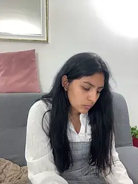 Snapshot of cloe_small chatting on January 23, 3:58 am cloe small online show from January 23, 3:58 am