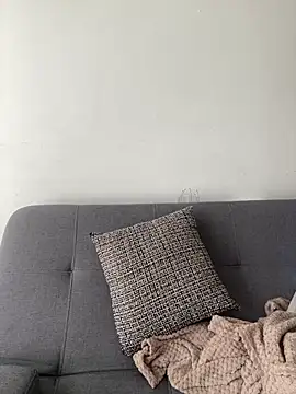 Snapshot of cloe_small chatting on February 16, 3:05 pm cloe small online show from February 16, 3:05 pm