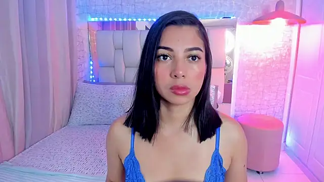 Snapshot of AlexandraaMillerr chatting on January 27, 11:00 am AlexandraaMillerr online show from January 27, 11:00 am