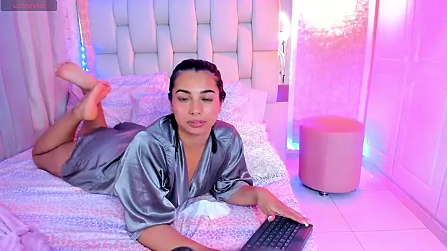 Snapshot of AlexandraaMillerr chatting on February 26, 8:22 pm AlexandraaMillerr online show from February 26, 8:22 pm