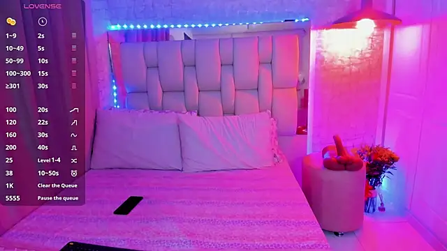 Snapshot of AlexandraaMillerr chatting on March 15, 11:19 am AlexandraaMillerr online show from March 15, 11:19 am