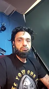 C8L3U online show from January 8, 11:21 am