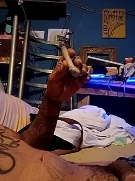 C8L3U online show from April 25, 11:35 am