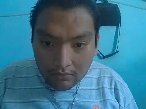 Snapshot of daniel4444Cu chatting on April 22, 5:47 pm daniel4444Cu online show from April 22, 5:47 pm
