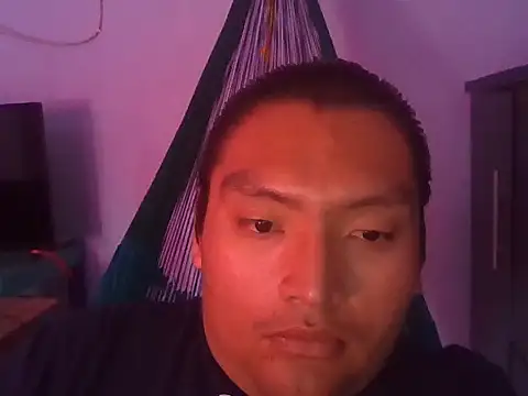 Snapshot of daniel4444Cu chatting on May 10, 7:19 pm daniel4444Cu online show from May 10, 7:19 pm