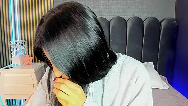 Nicolette ks  online show from March 25, 4:29 am