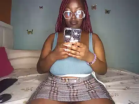 Snapshot of Sparkles_J chatting on May 8, 3:28 pm Sparkles J online show from May 8, 3:28 pm