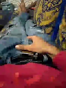 Snapshot of mehdi_haway chatting on February 16, 6:10 pm mehdi haway online show from February 16, 6:10 pm