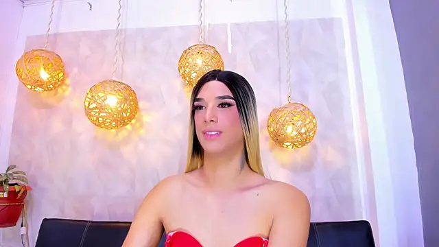 victoria aleia  online show from December 11, 11:10 pm