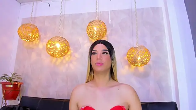 victoria aleia  online show from January 6, 11:20 pm
