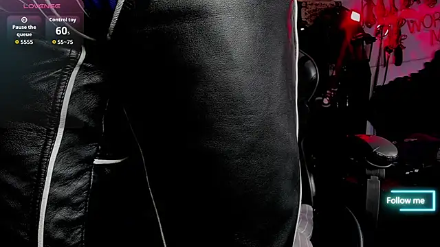 allanhurtss online show from November 11, 6:52 pm