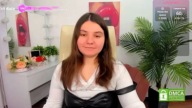 Viola  Shy online show from October 6, 8:39 pm