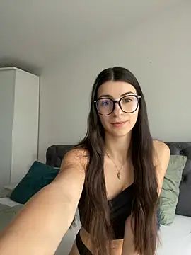 Snapshot of Wildberry_ chatting on April 14, 2:23 pm Wildberry online show from April 14, 2:23 pm