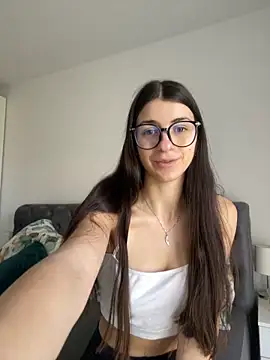 Snapshot of Wildberry_ chatting on April 25, 9:56 am Wildberry online show from April 25, 9:56 am