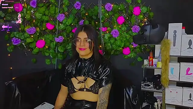 Sweett Mollyy online show from May 12, 11:24 pm