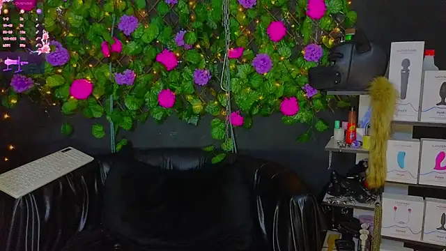 Sweett Mollyy online show from May 20, 11:22 pm