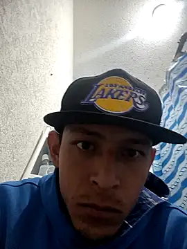 Snapshot of Leonul chatting on December 23, 9:05 am Leonul online show from December 23, 9:05 am