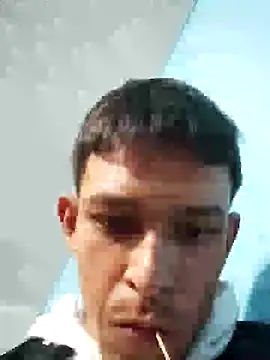 Snapshot of Leonul chatting on January 22, 7:57 am Leonul online show from January 22, 7:57 am