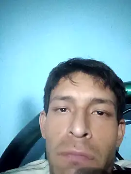 Snapshot of Leonul chatting on March 6, 5:46 am Leonul online show from March 6, 5:46 am