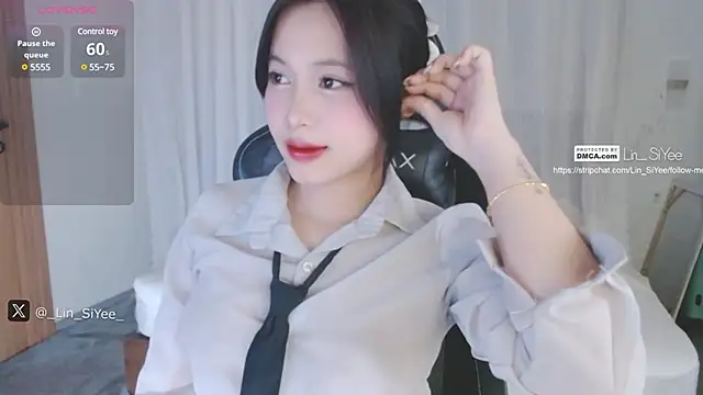 Snapshot of Lin_SiYee chatting on January 10, 12:47 pm Lin SiYee online show from January 10, 12:47 pm