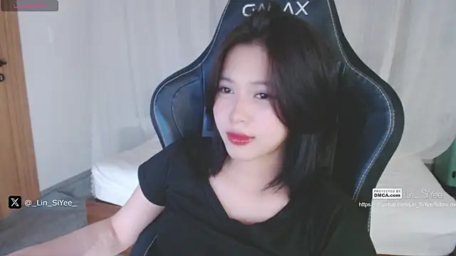 Snapshot of Lin_SiYee chatting on January 18, 4:10 pm Lin SiYee online show from January 18, 4:10 pm
