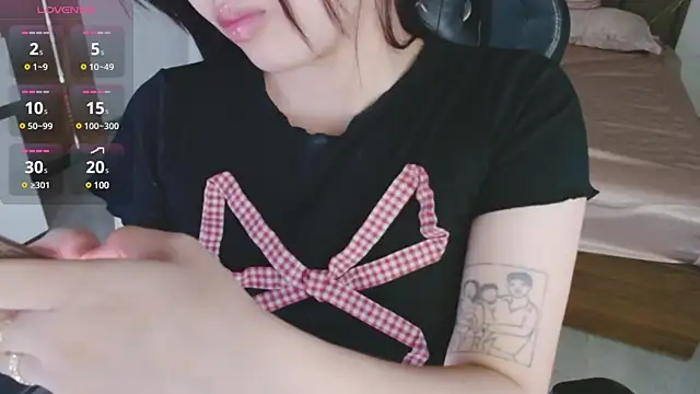 Snapshot of Lin_SiYee chatting on March 10, 2:05 pm Lin SiYee online show from March 10, 2:05 pm