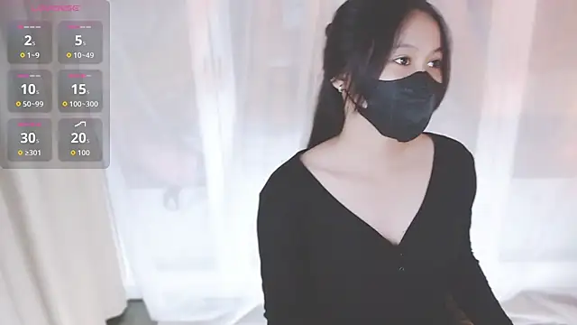 Snapshot of Lin_SiYee chatting on October 12, 12:48 pm Lin SiYee online show from October 12, 12:48 pm