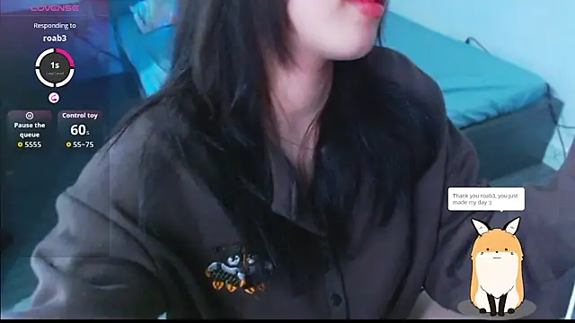 Lin SiYee online show from February 11, 3:50 pm