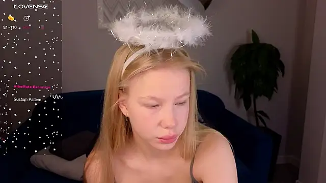 Snapshot of Sarra_Cooper chatting on January 17, 1:15 am Sarra Cooper online show from January 17, 1:15 am