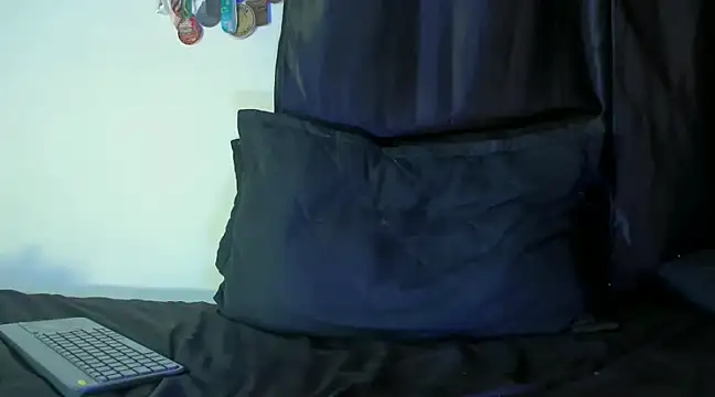 Snapshot of zyongracia chatting on January 10, 2:25 am zyongracia online show from January 10, 2:25 am