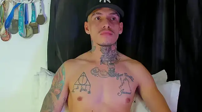 Snapshot of zyongracia chatting on January 17, 10:00 am zyongracia online show from January 17, 10:00 am